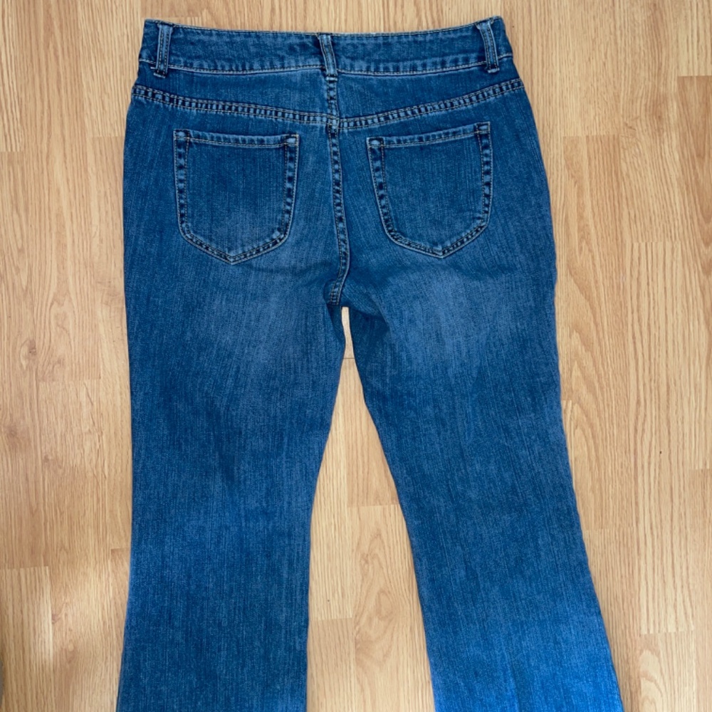 Chico’s Platinum Barley Flare Blue Denim Jeans Size 0 Regular - Picture 8 of 8